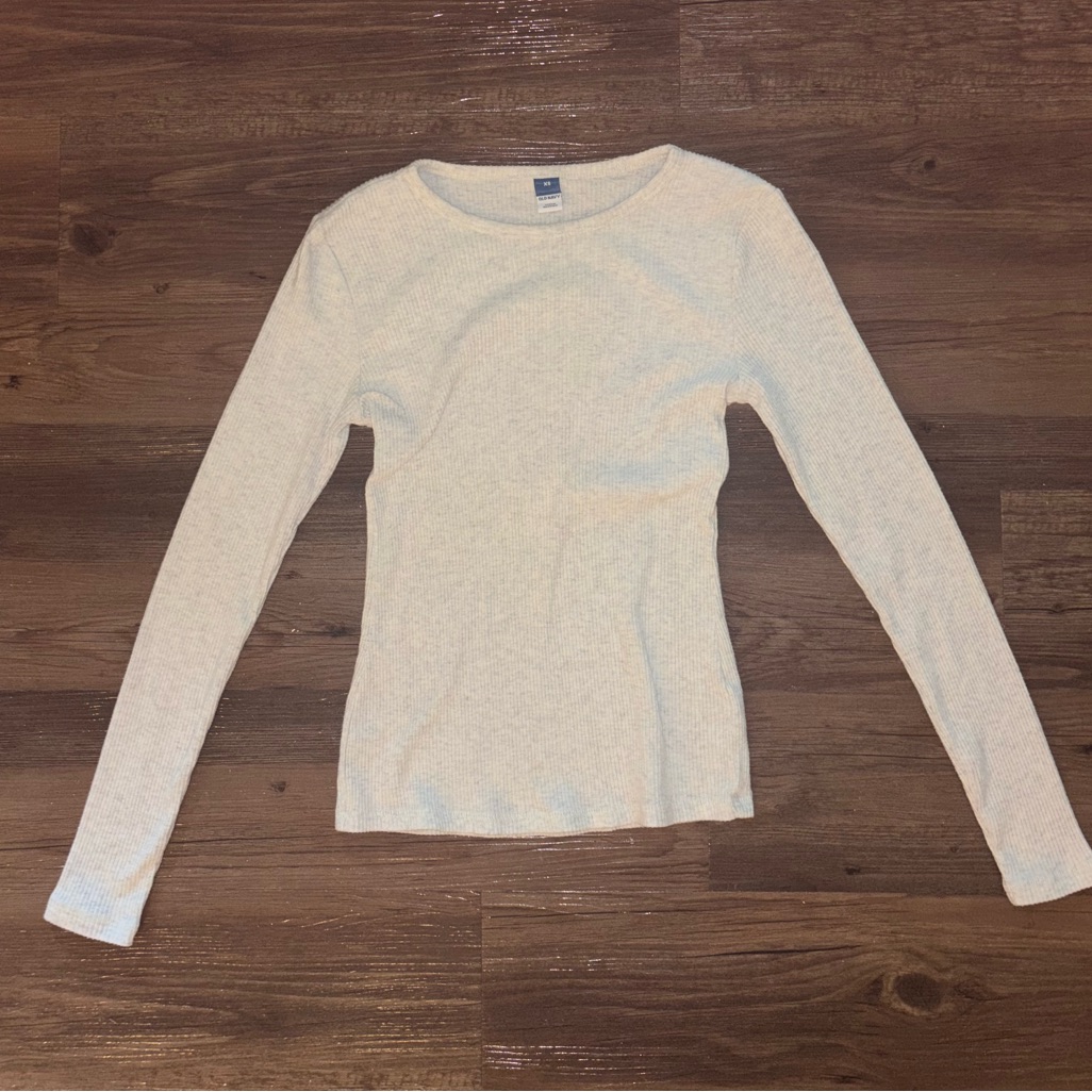 Ribbed Light Gray Long Sleeve Top Worn Once